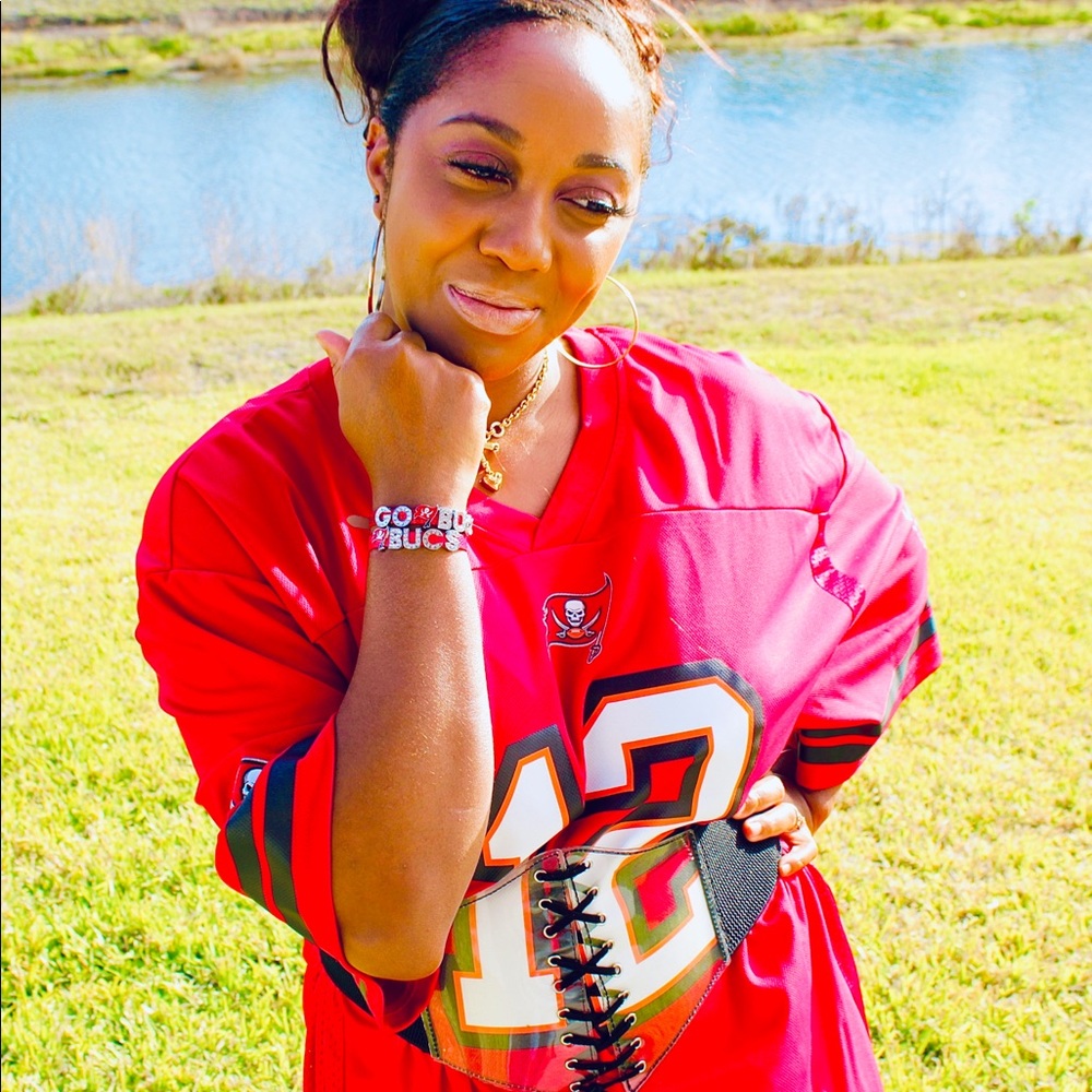 Tampa Bay Buccaneers Red Glitter Glam Bracelet!